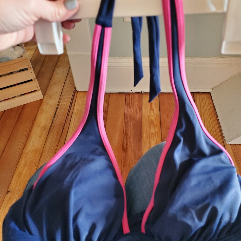Bathing suit